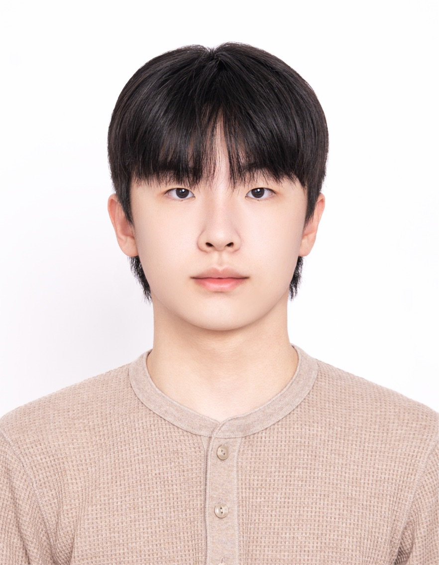 강○성 사진
