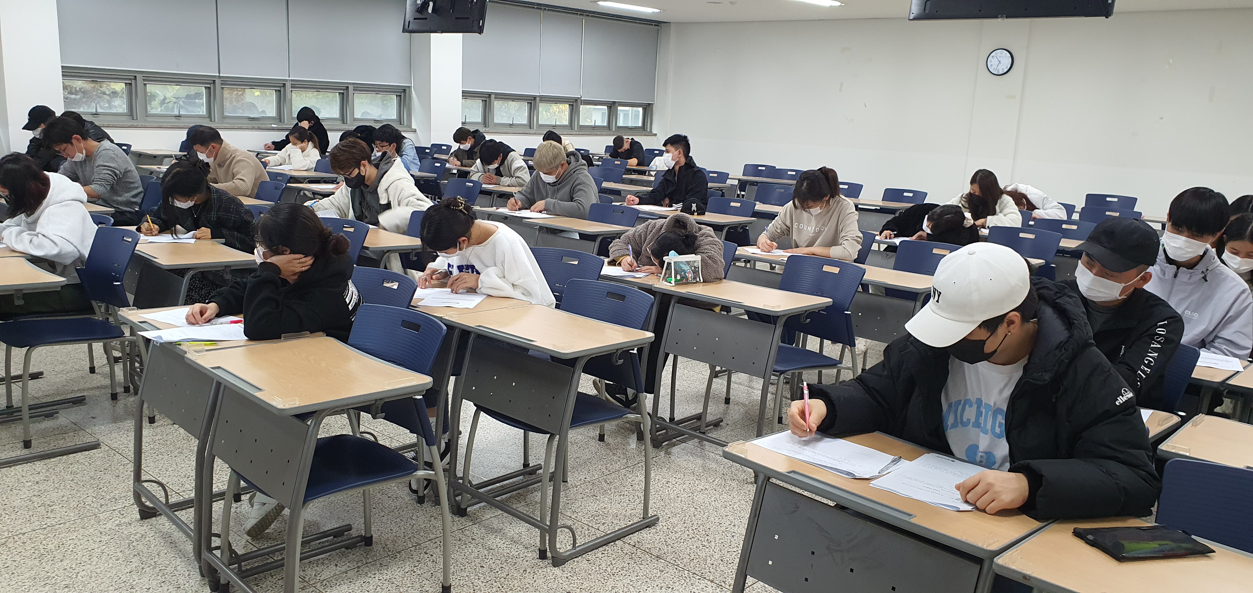 가을학기 기말고사대표이미지