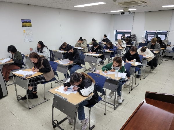 2023학년도 봄학기 기말고사 시험대표이미지
