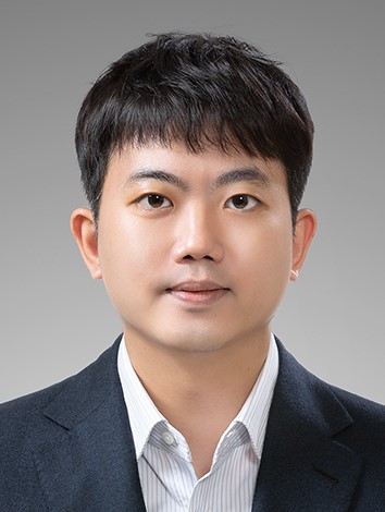 하○운 사진
