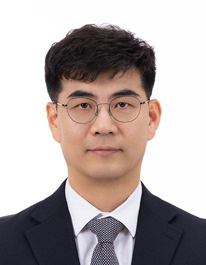 최종원 사진